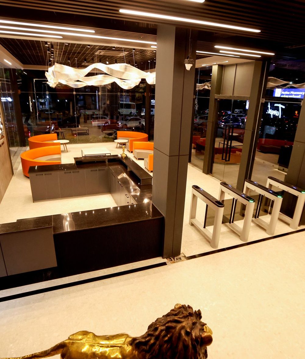 Offistable reception and lobby interior, Guindy Chennai